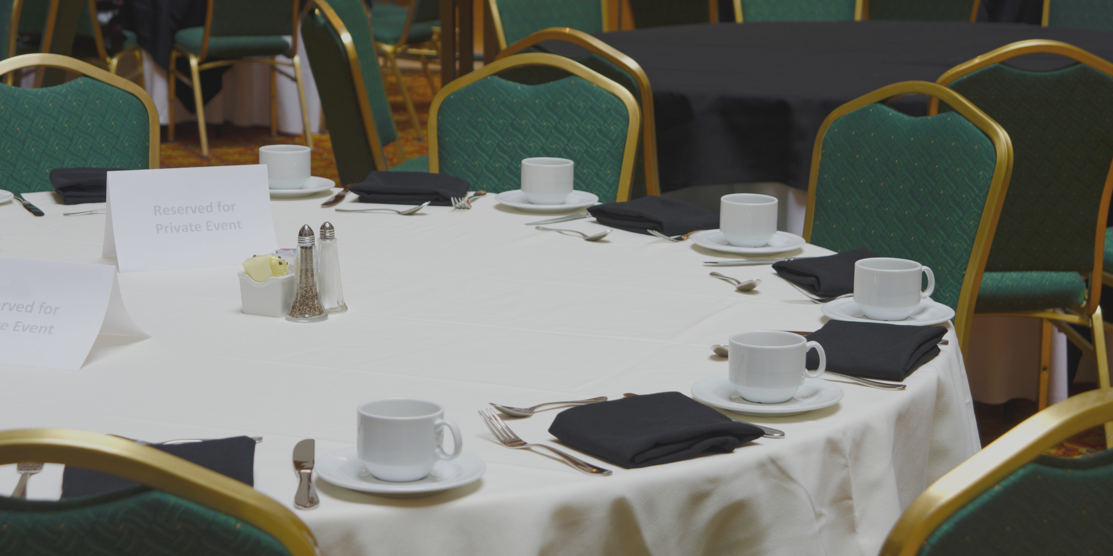 A photo of dining table for excutives.